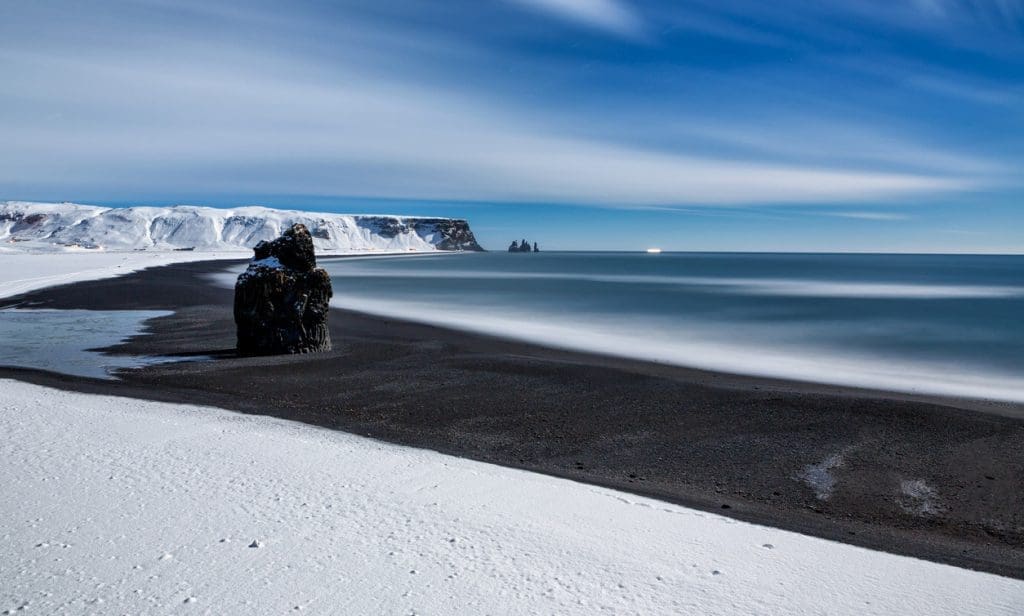 Reynisdrangar-rock-formations-at-black-Reynisfjara-Beach