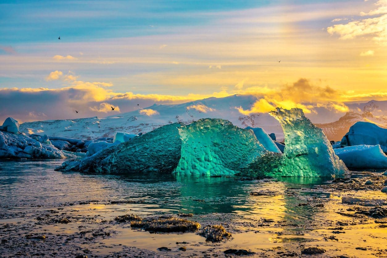 Jokulsarlon glacial lagoon. Vatnajokull National Park